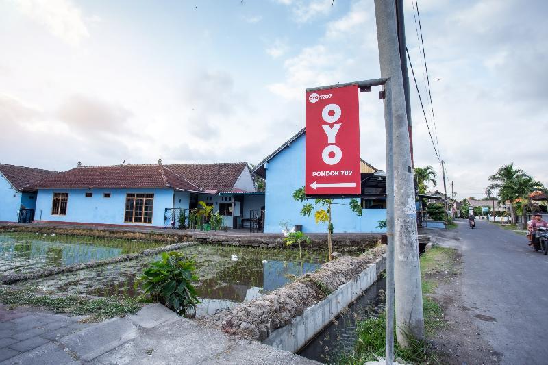 Oyo 1207 Pondok 789 Near Canggu Echo Beach Екстериор снимка